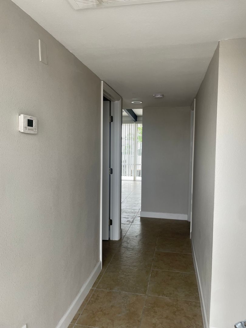 Phoenix Apartment: 1820 W Mulberry Dr