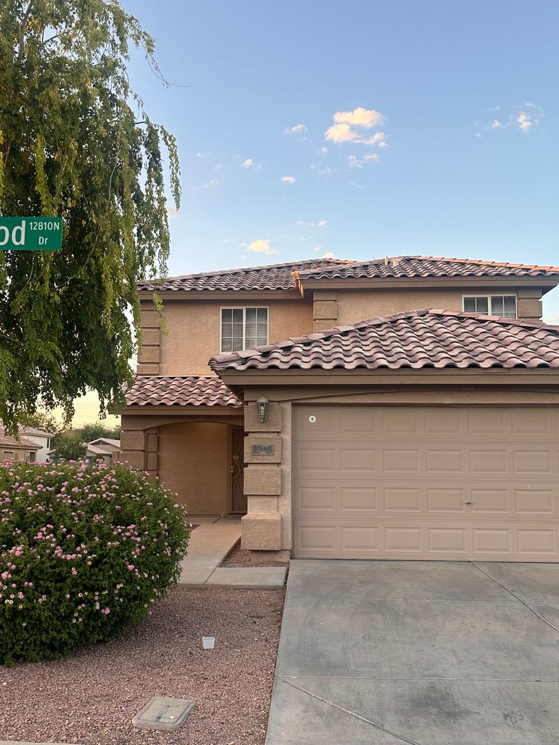 El Mirage House: 11948 W Rosewood Drive