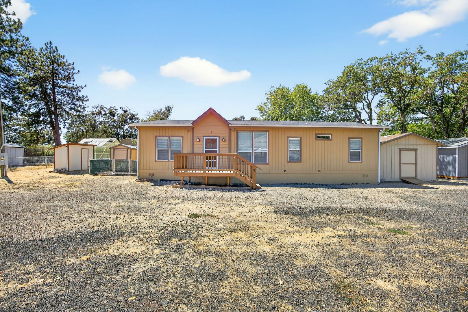 Central Point Apartment: 225 Wilson Road