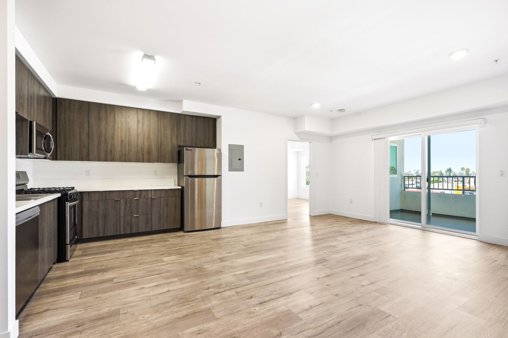 Los Angeles Apartment: 3057-3067 W. Pico Blvd