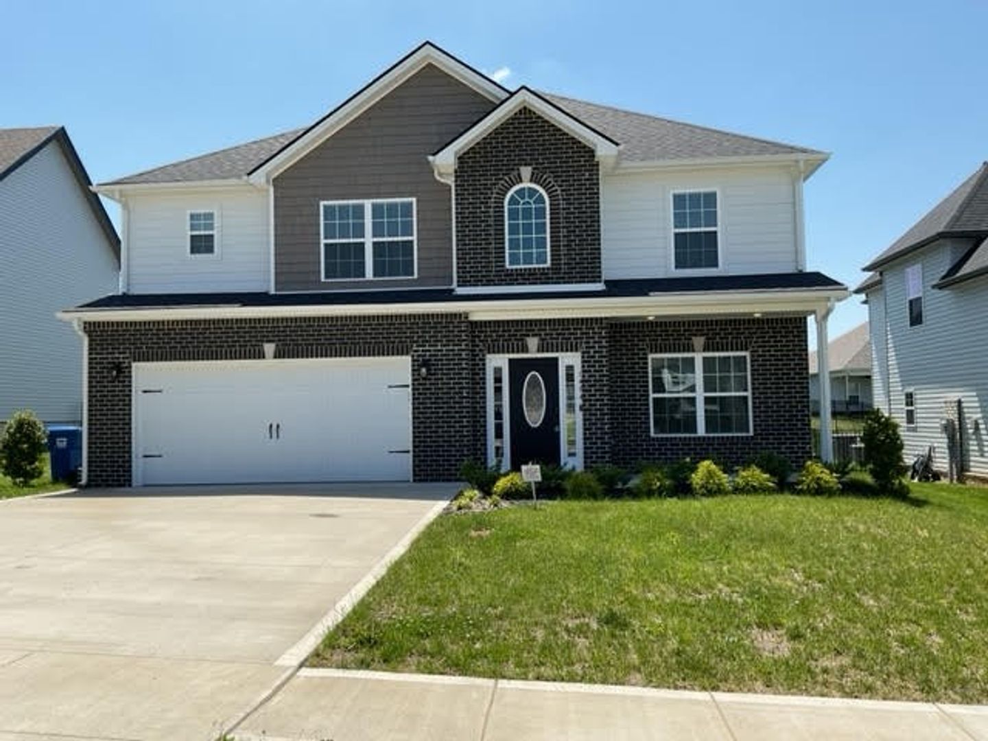 Clarksville House: 1494 Citadel Drive