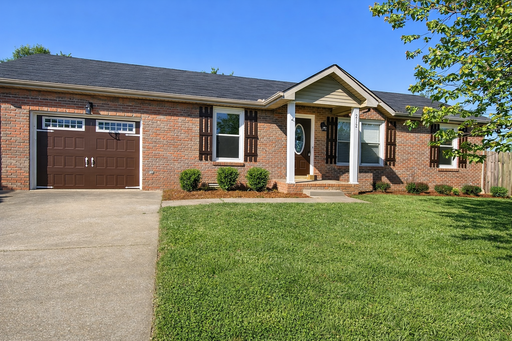 $1500 3 Bedroom 2 Bath Modern Brick Home! – photo 1