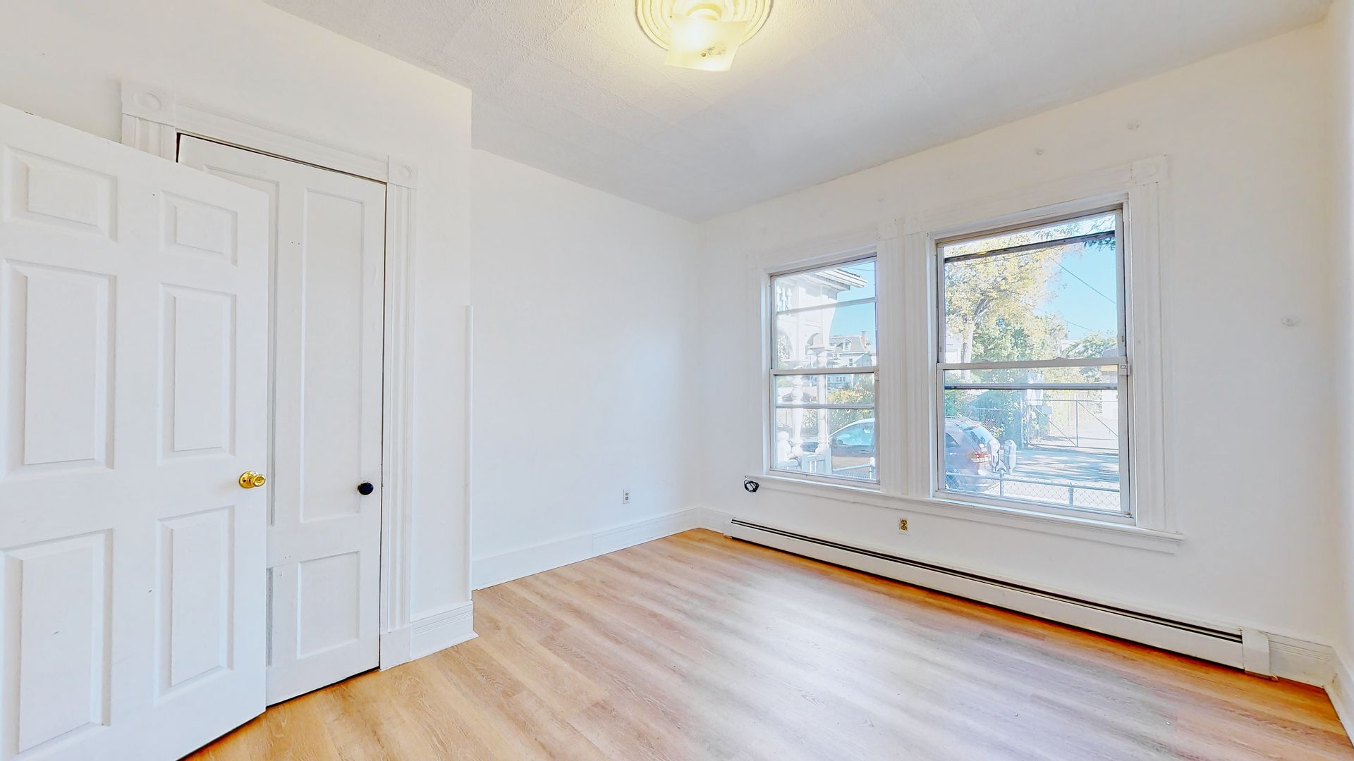 Spacious 1BR Apartment Near Yale – Remodeled & Convenient 3 of 8