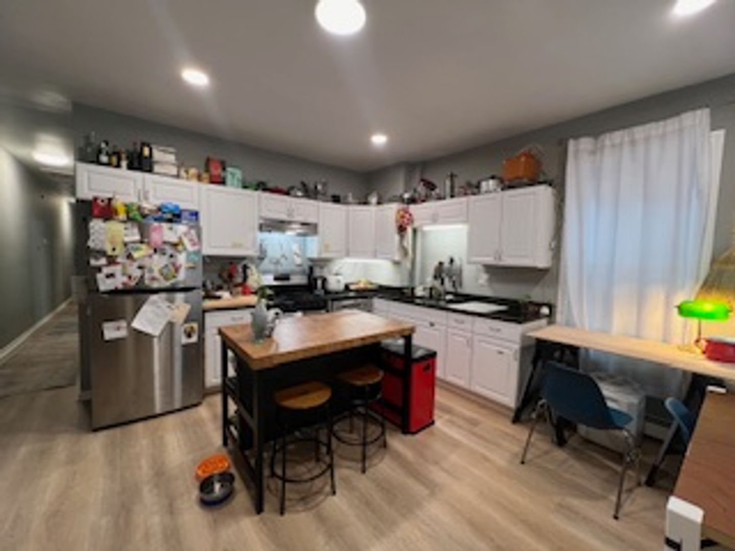 New Haven Apartment: 946 State Street - 2R