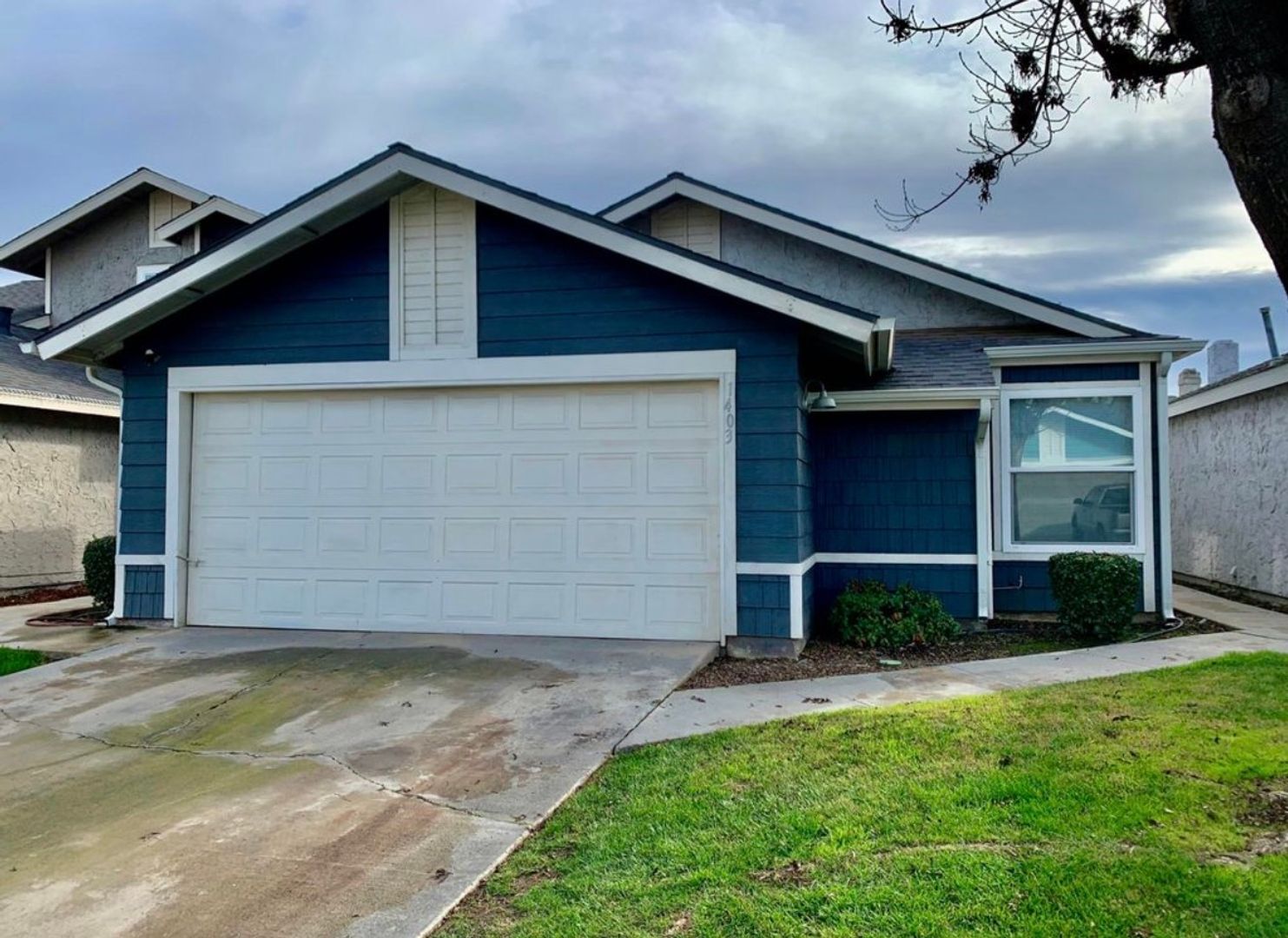Visalia House: 1403 E Sunnyview Ave