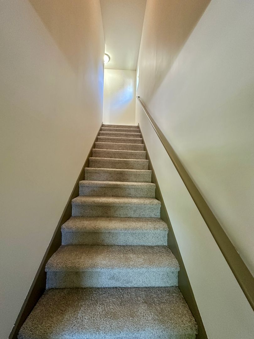 Clemson House: 235 C Pendleton Road