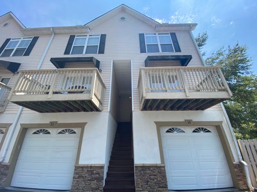 3 BEDROOM/ 3 BATH IN CLEMSON COURTYARD AVAILABLE AUGUST 14TH – photo 1