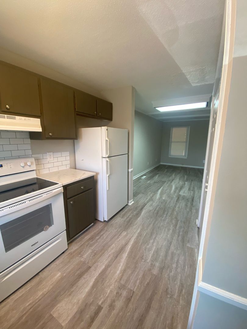Fort Hill Commons, 23 6 of 12