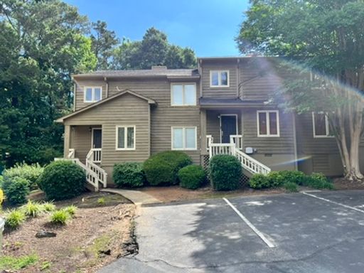 Beautiful 2 Bed, 2 Bath Townhome w/ Loft & Bonus Room. Community Pool! – photo 1