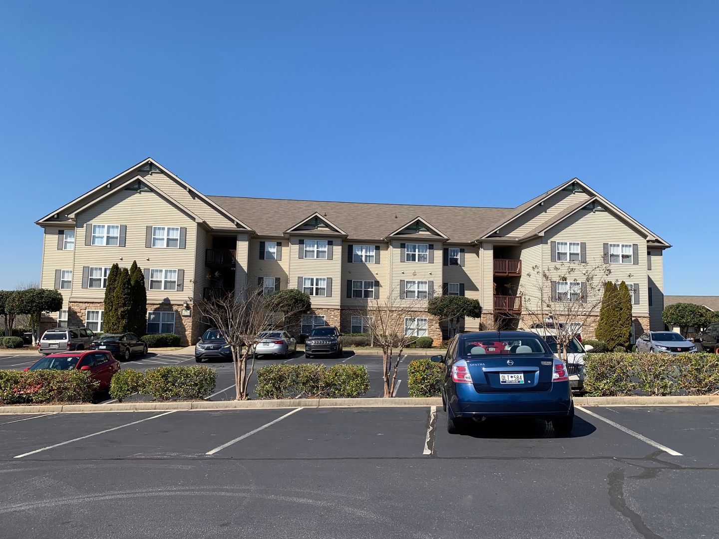 Seneca Apartment: 1632 Harts Ridge Dr.