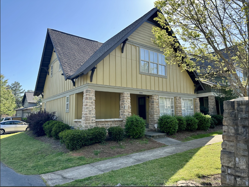 4 BEDROOM/ 4 BATH HOUSE WITH SCREENED IN BACK PORCH AT THE RETREAT-AVAILABLE AUGUST 14TH – photo 1