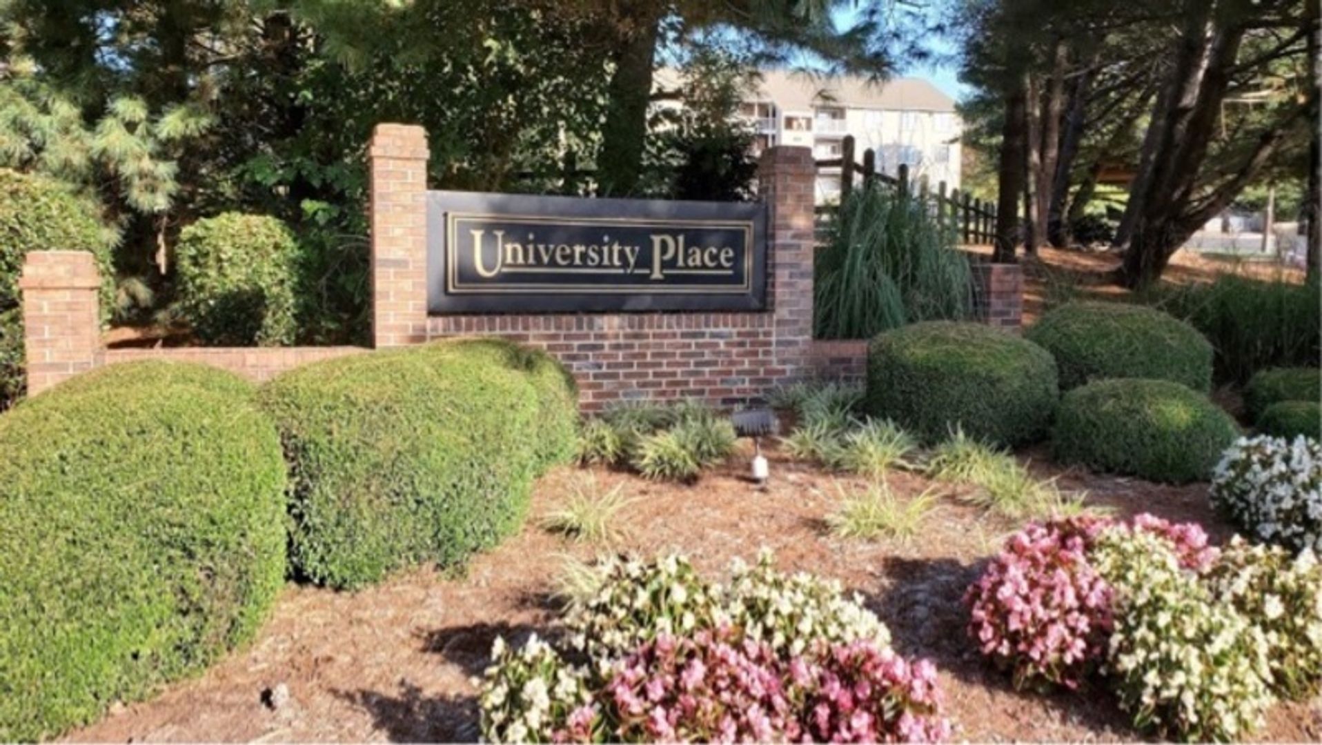 Clemson Apartment: 220-324 Elm St.