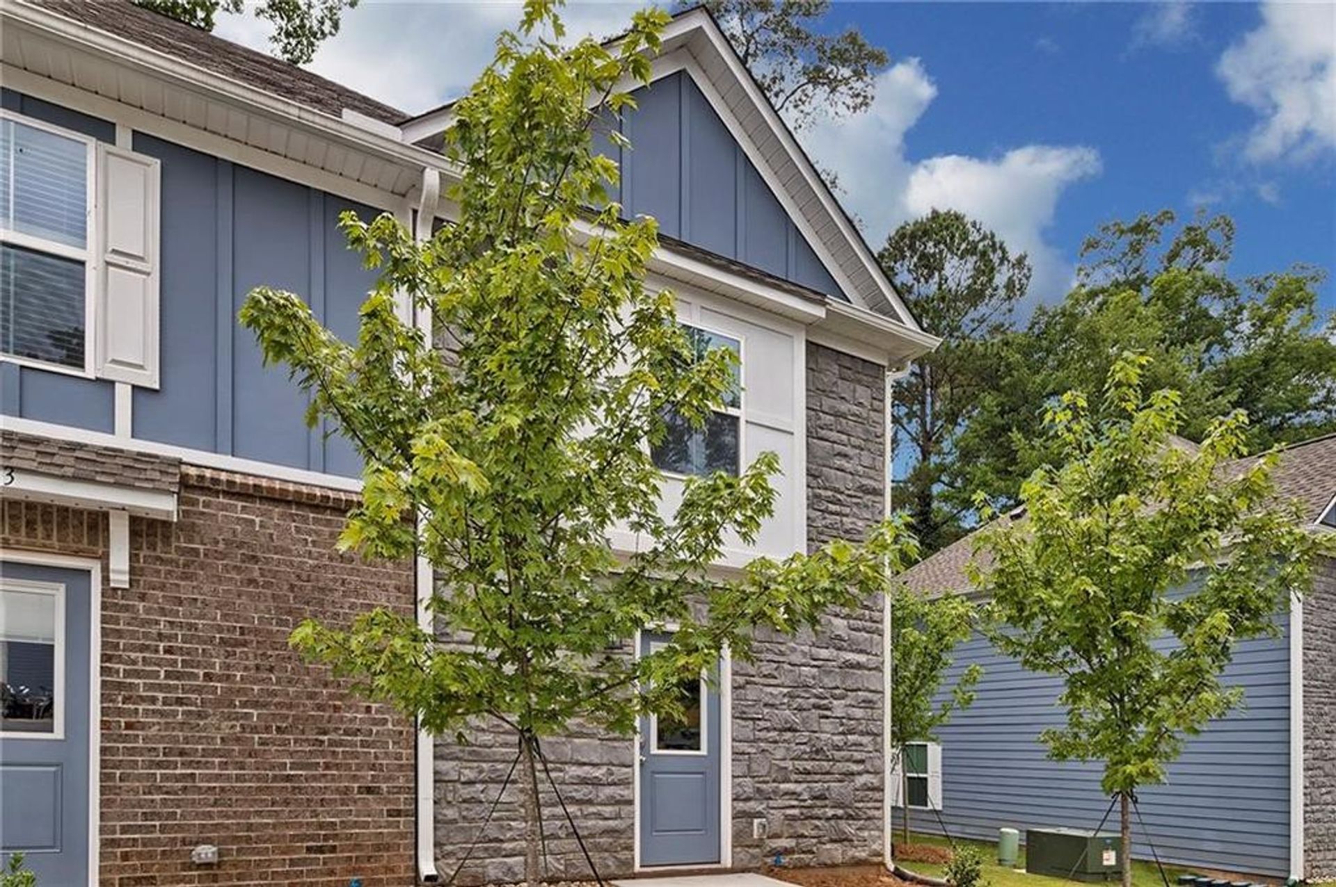 Clemson Townhome: 201 Oak St.