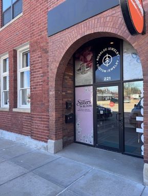 Street level Office Space Right in Down town
