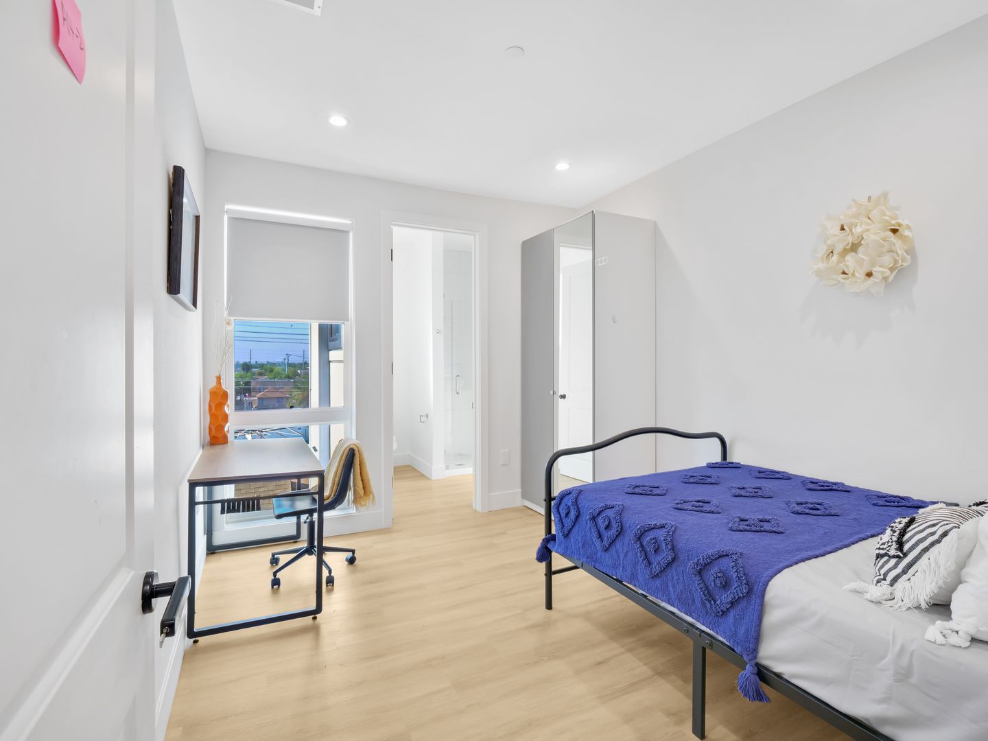 Los Angeles Apartment: 3105 - 3107 S Normandie Ave
