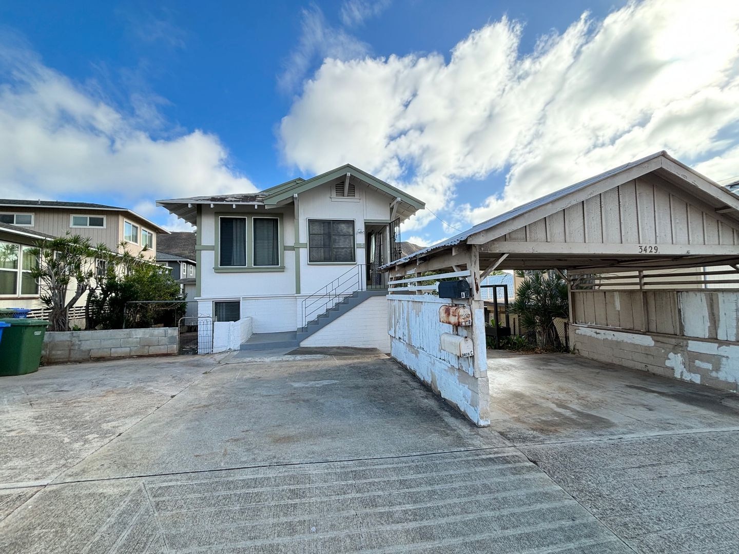 Honolulu Apartment: 3429 Wela St.