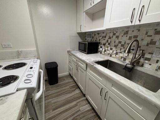 1535 Pensacola St #210 - One Bed/One Bath – photo 1