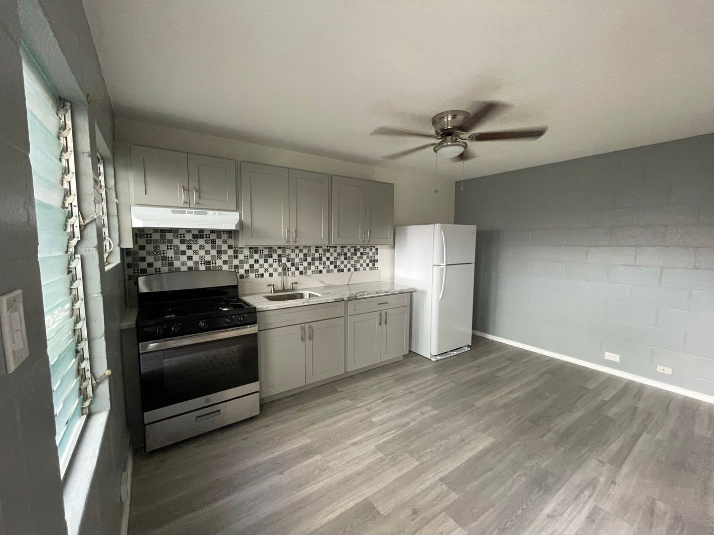 Honolulu Apartment: 1135 Rycroft St