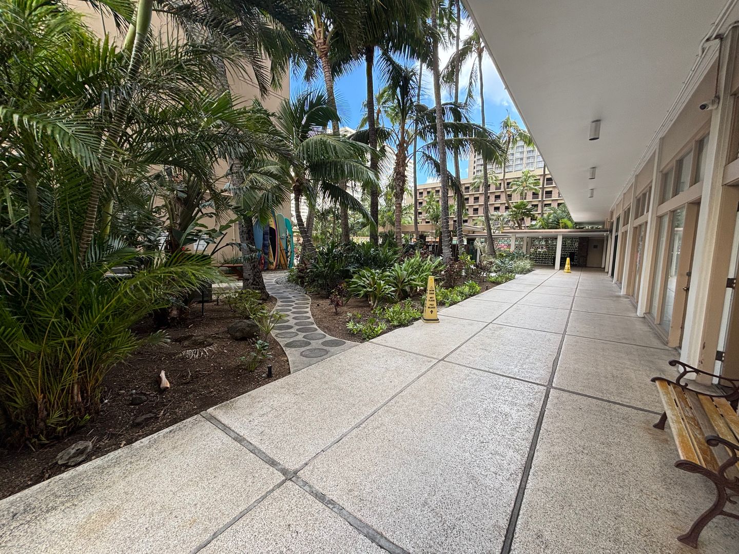 Honolulu House: 1720 Ala Moana Blvd #B503