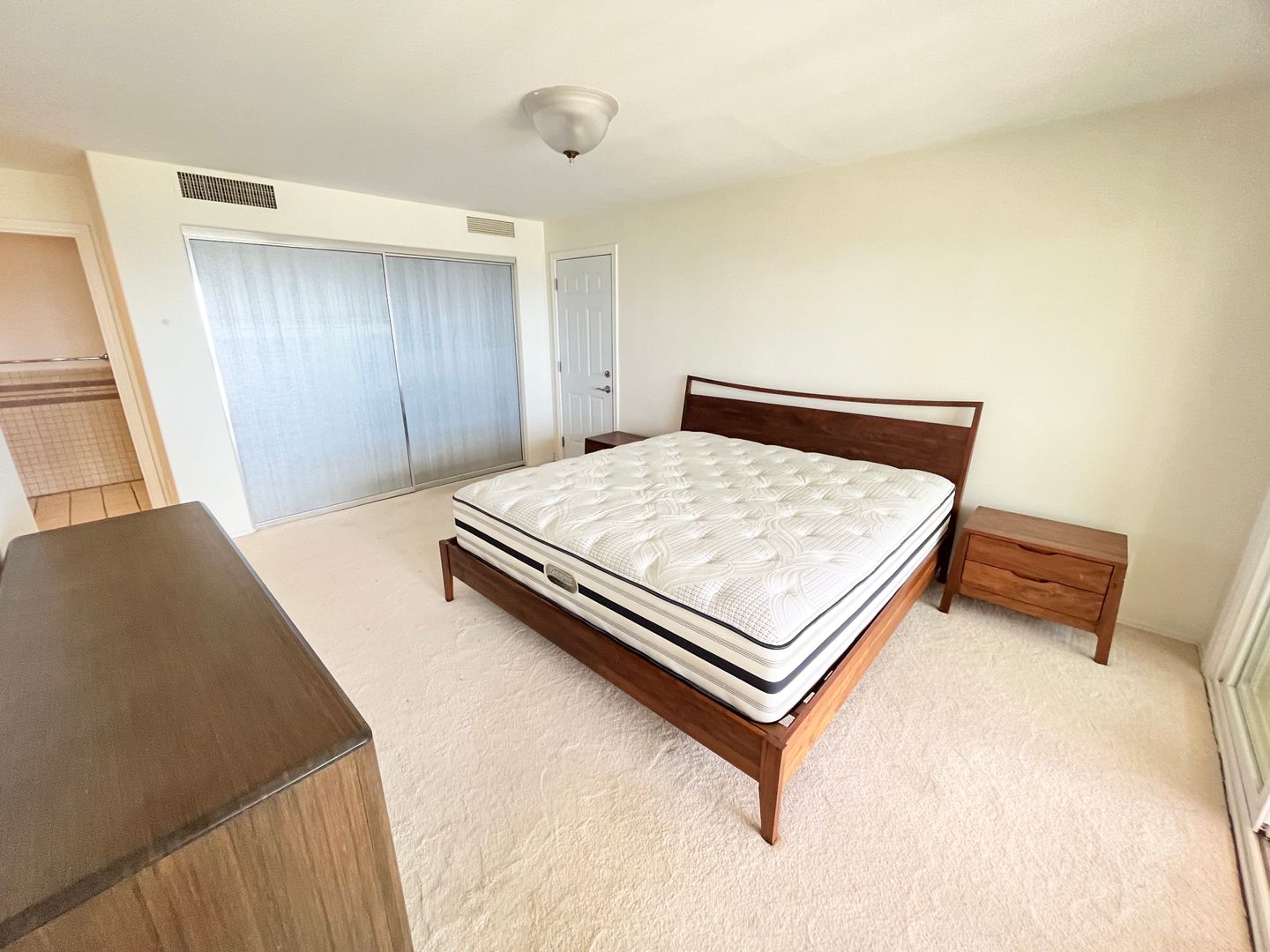 Honolulu Apartment: 619 Puuikena Dr.