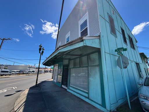 1363 N. King St - Commercial Unit for Rent! Boba shop, vape store, etc! Available Now! – photo 1