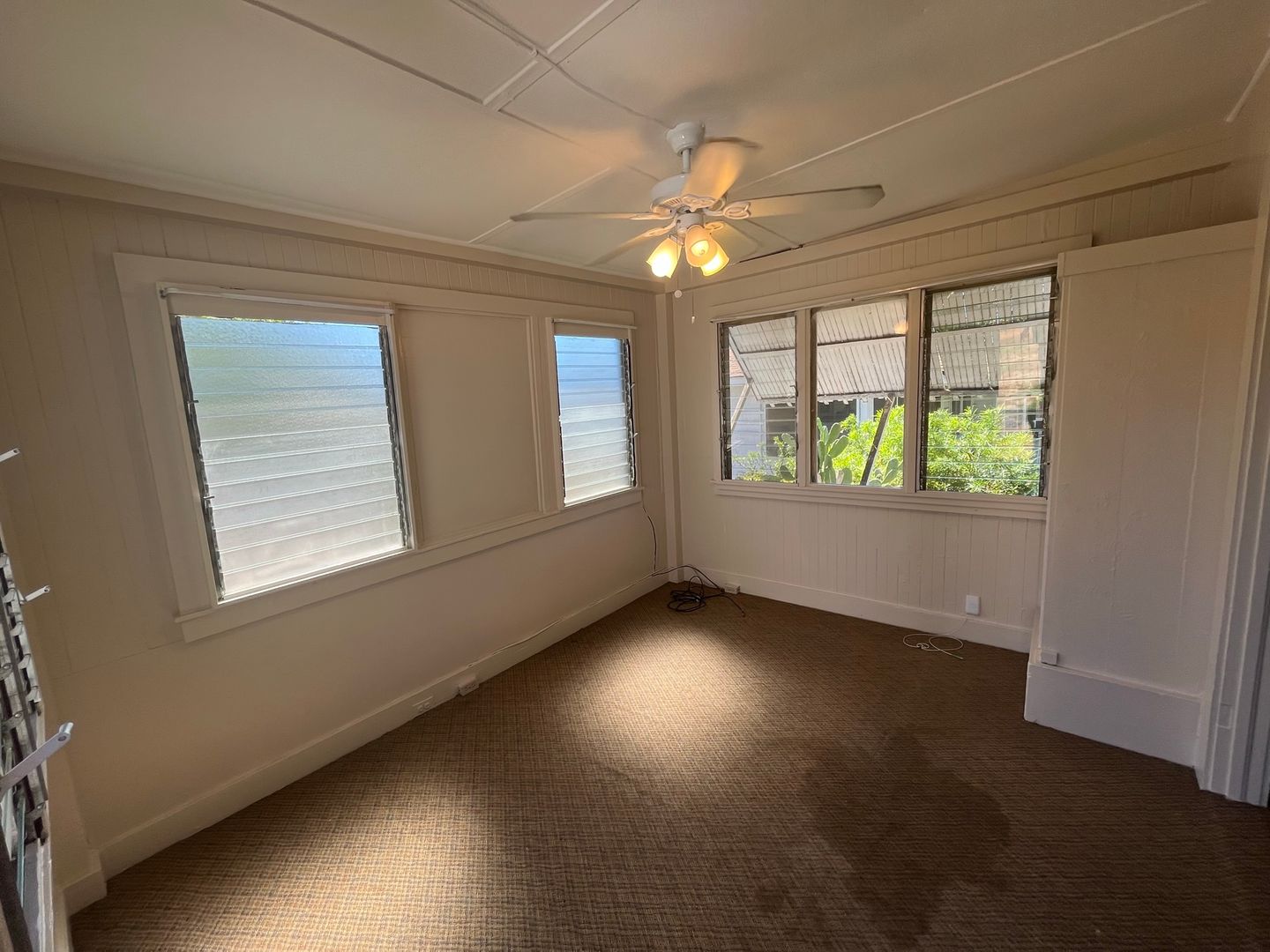 Honolulu Apartment: 1003 3rd Ave.