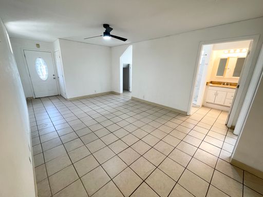 98-231 Kaluamoi Pl. - Duplex Downstairs 3 Bedroom 1 Bathroom!