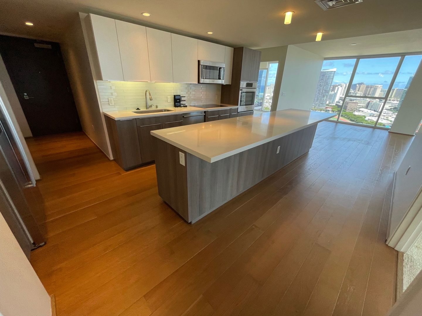 Honolulu Condo: 888 Kapiolani Blvd.