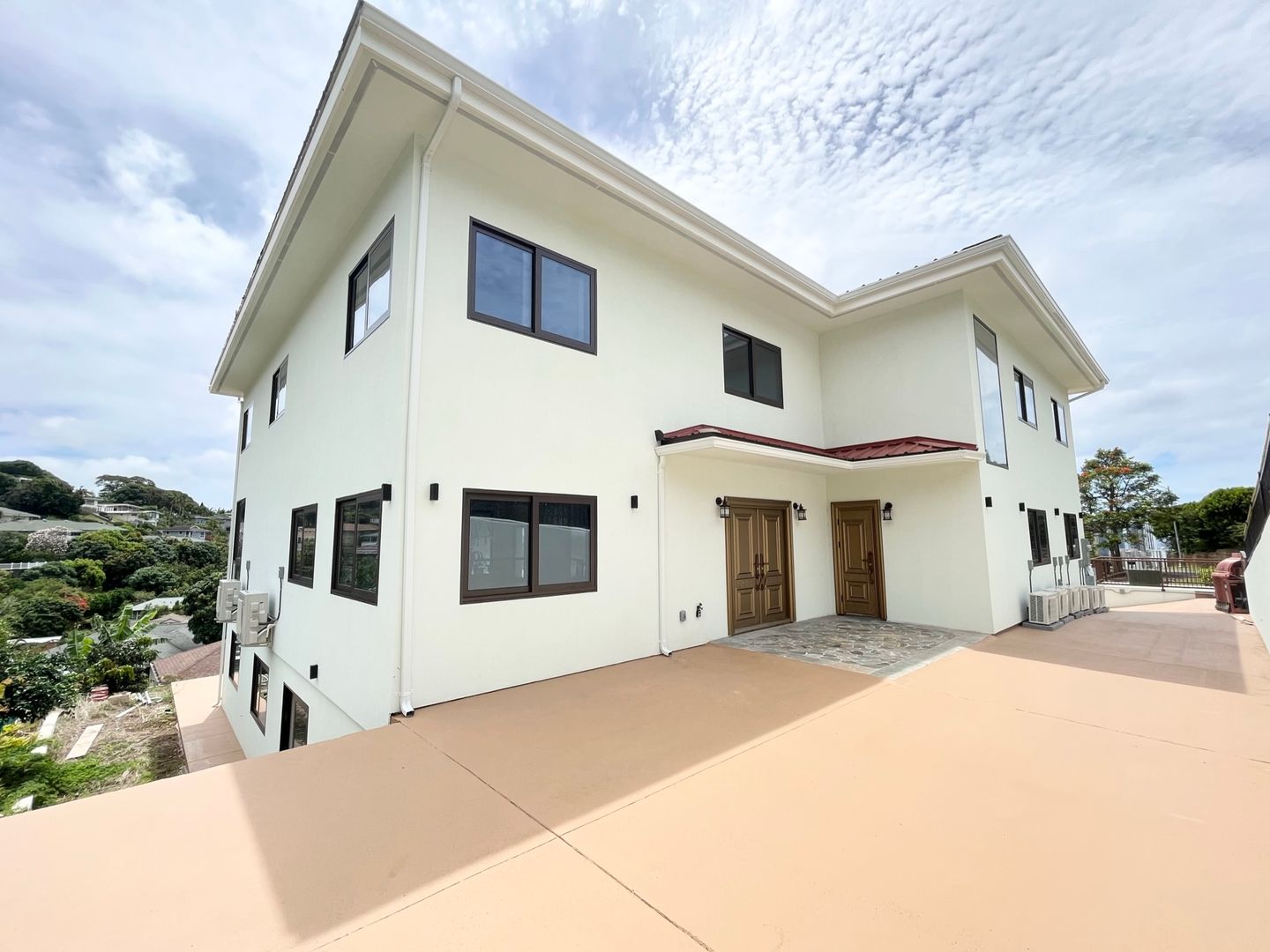 Honolulu House: 2045 Mott Smith Dr.