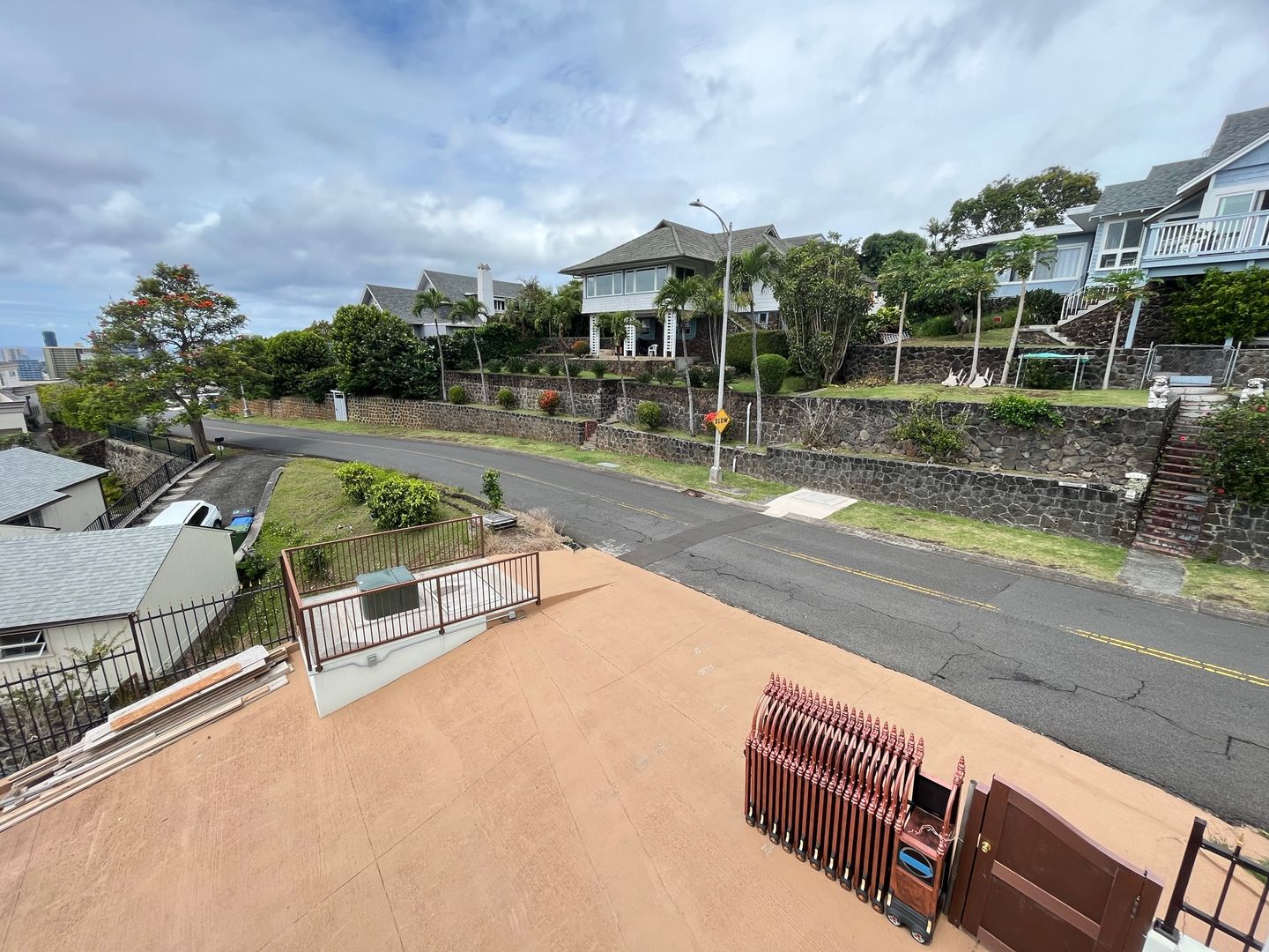 Honolulu Apartment: 2045 Mott Smith Dr.