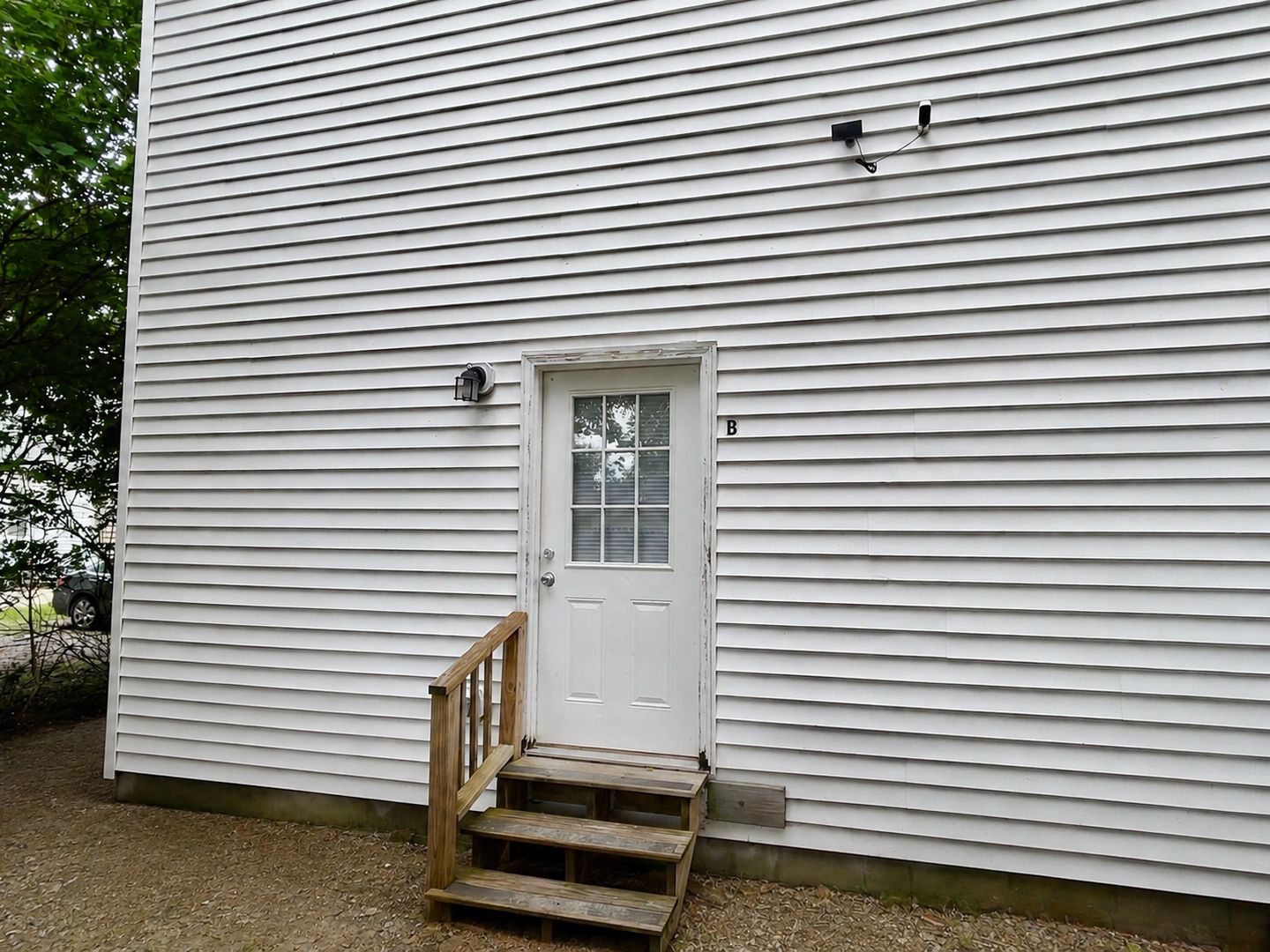 424 Woodland Ave Unit B | 5 Bed 2.5 Bath 2 of 11