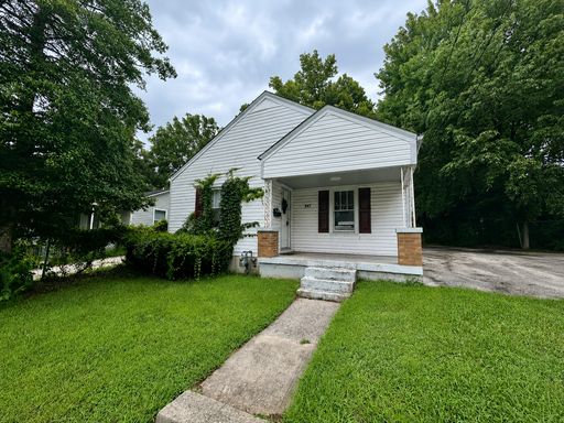 643 Golfview Drive | 4 BED • 2 BATH • CAMPUS RENTAL – photo 1
