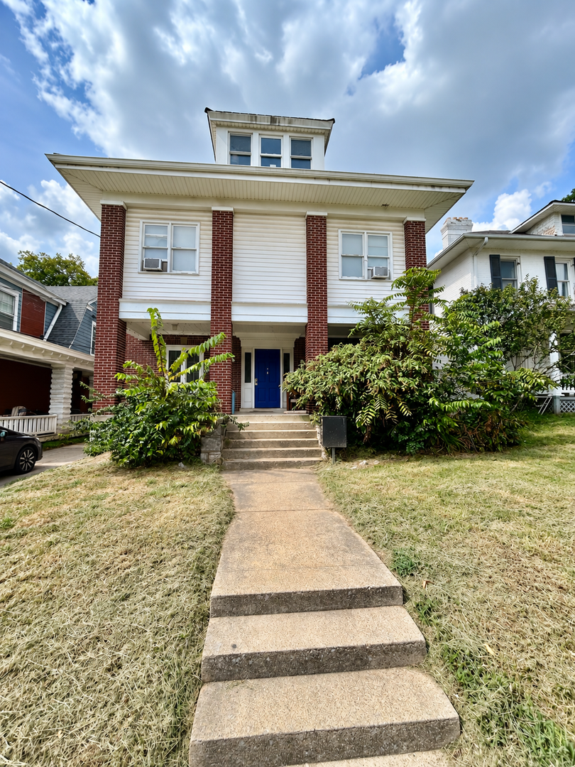 Lexington Apartment: 363 Aylesford Place - 3