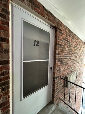 Studio 1 Bath Apartment at 140 Kentucky Ave - 12, Lexington, KY – photo 1
