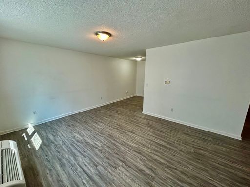 Cozy 1 Bedroom in Danville!