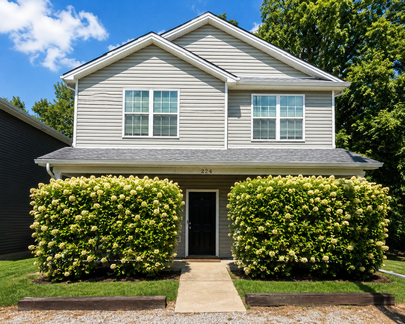 Lexington House: 273 American Ave