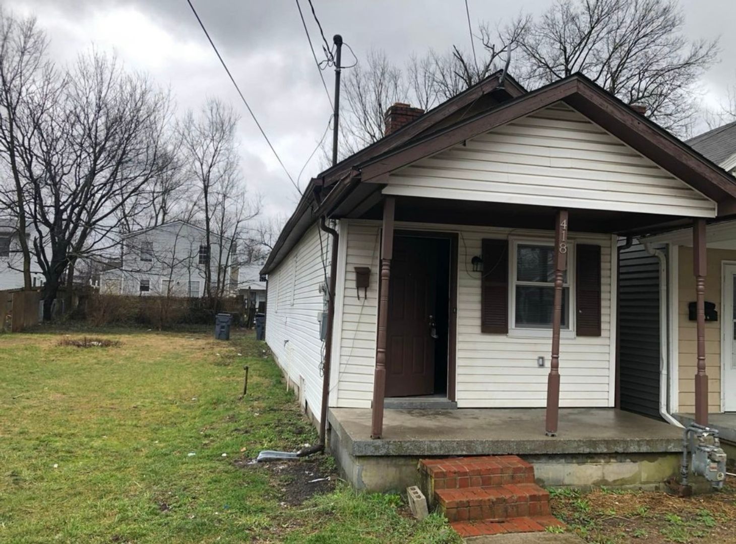 Lexington House: 418 Chestnut Street