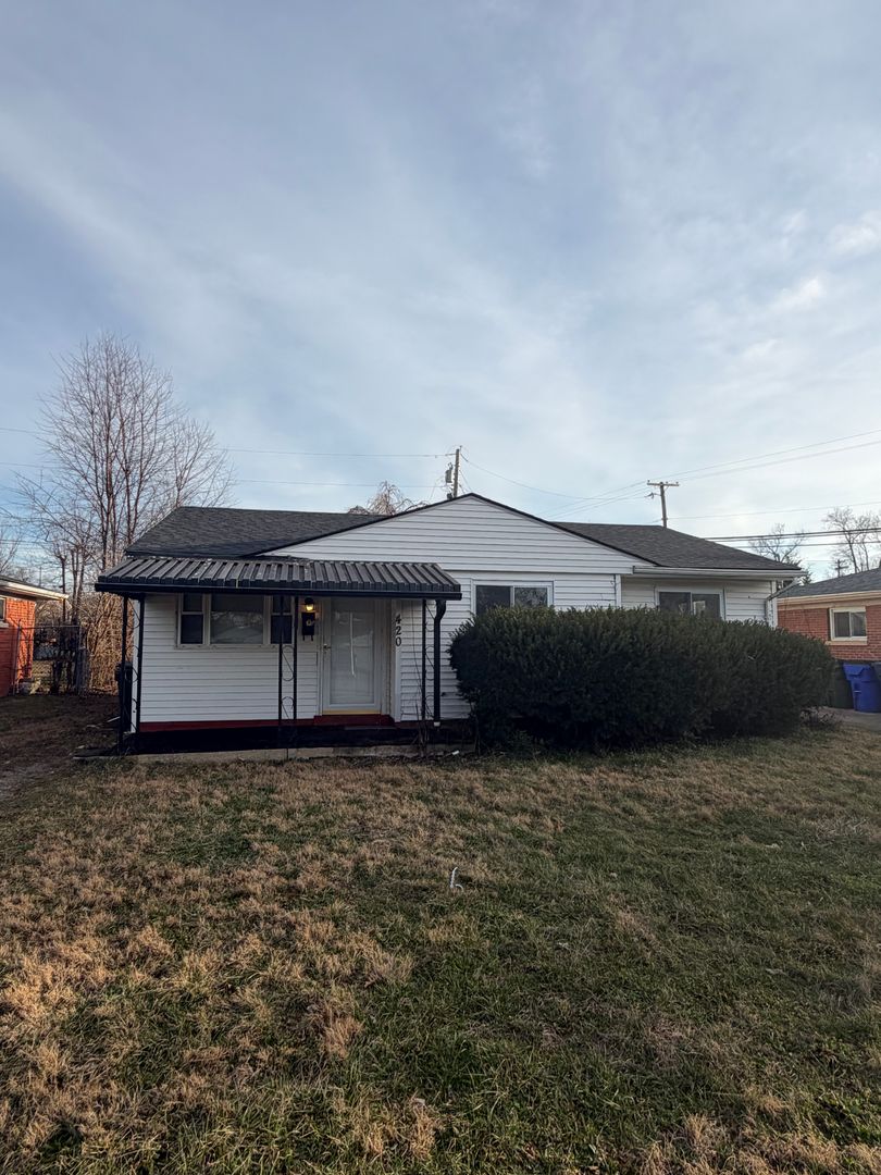 Lexington House: 420 Tibbs Lane