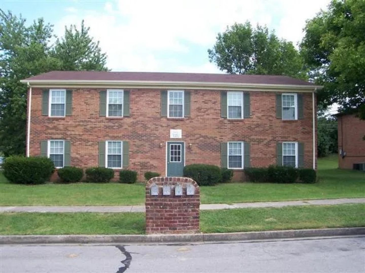 Lexington Apartment: 3800 Duffy Court Unit C