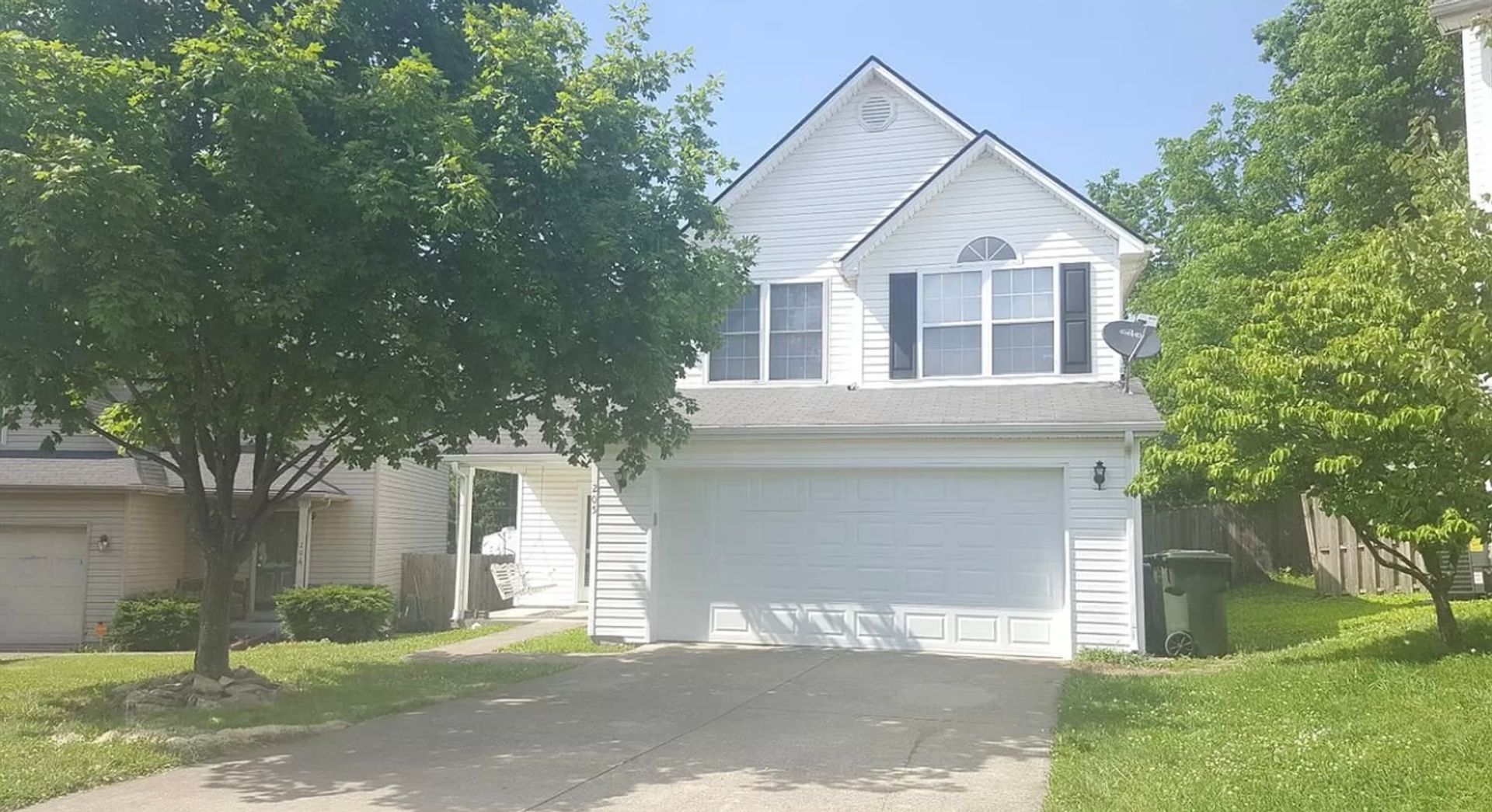 Lexington House: 205 Ellis Park