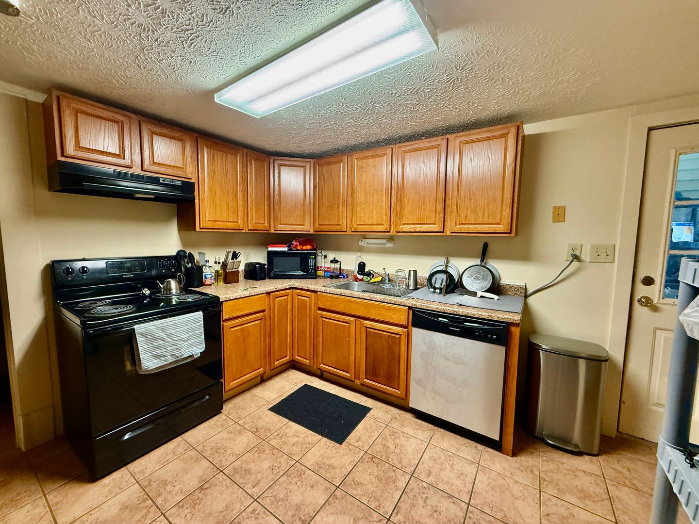 424 Woodland Ave Unit A 6 of 12