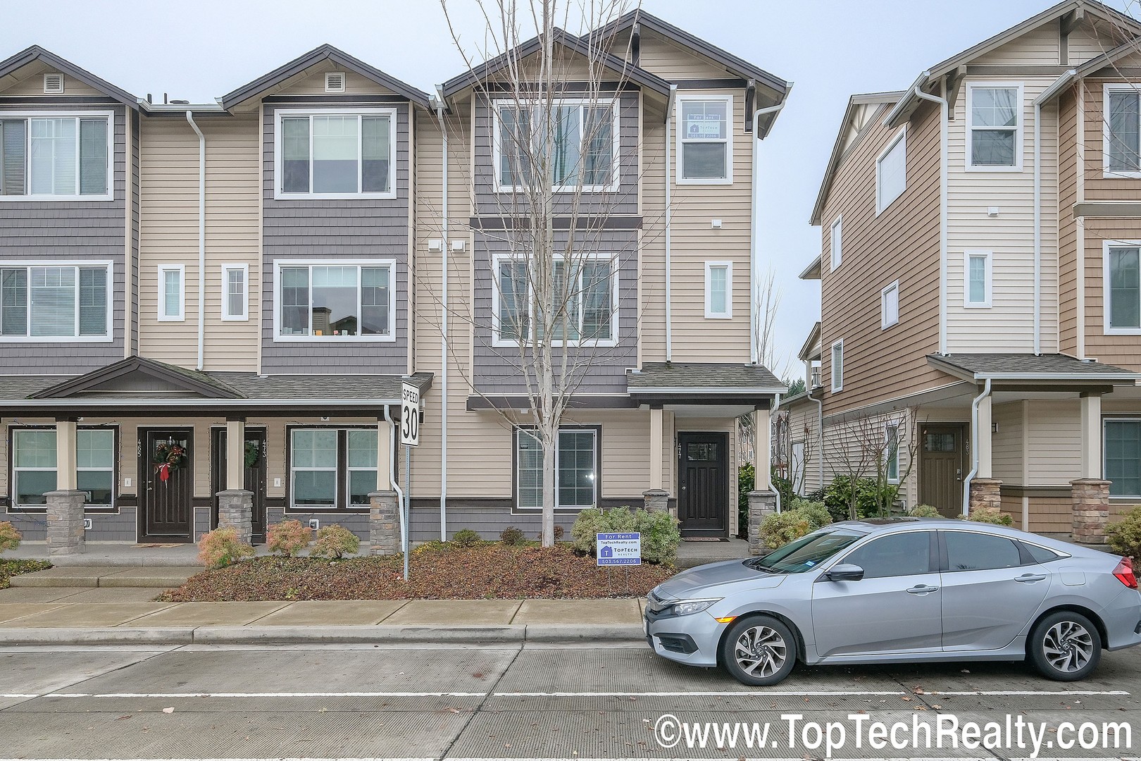 Hillsboro House: 477 NW Edgeway Drive