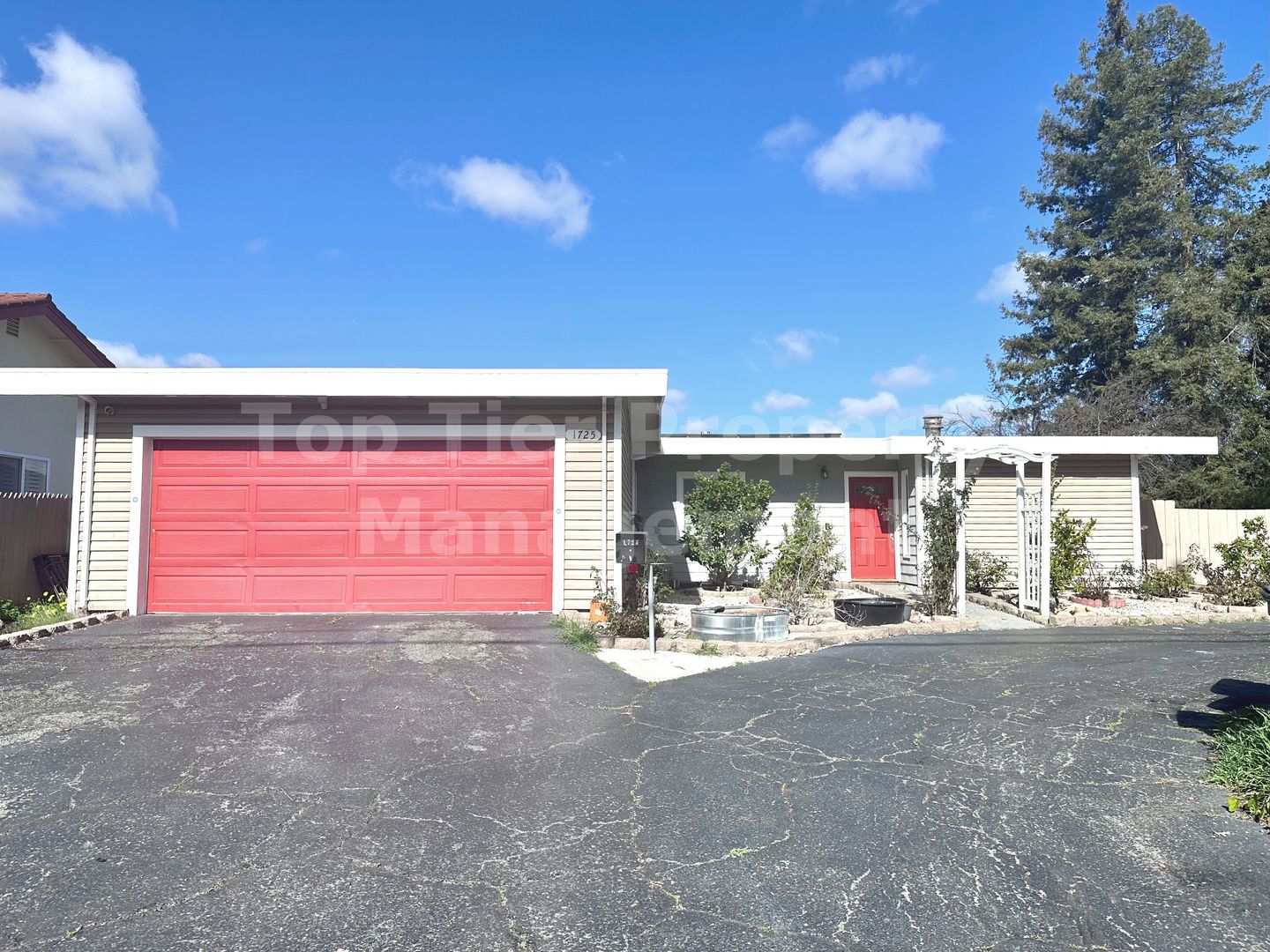 Concord House: 1725 David Ave