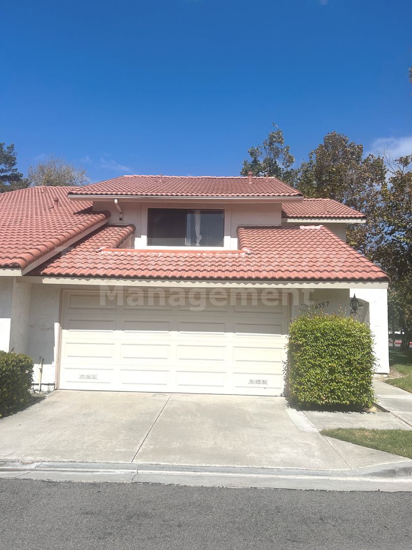 Carlsbad Townhome: 6557 Corte Cisco