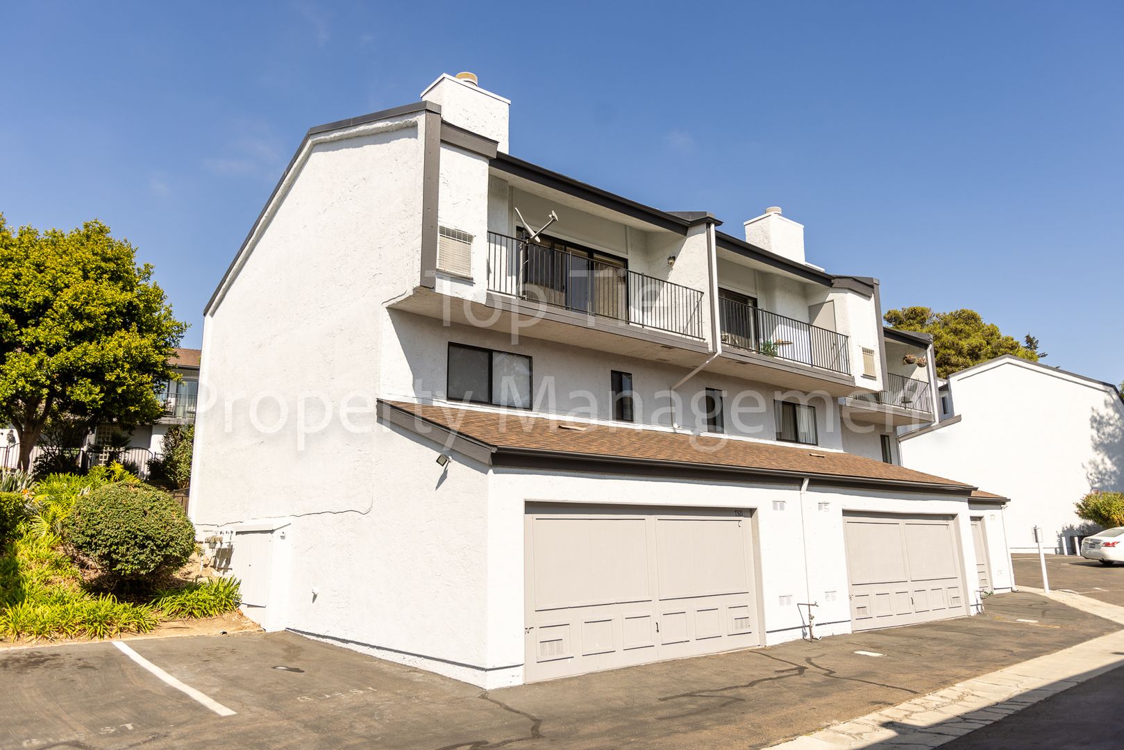 Carlsbad Townhome: 7321 Alicante Rd Apt C