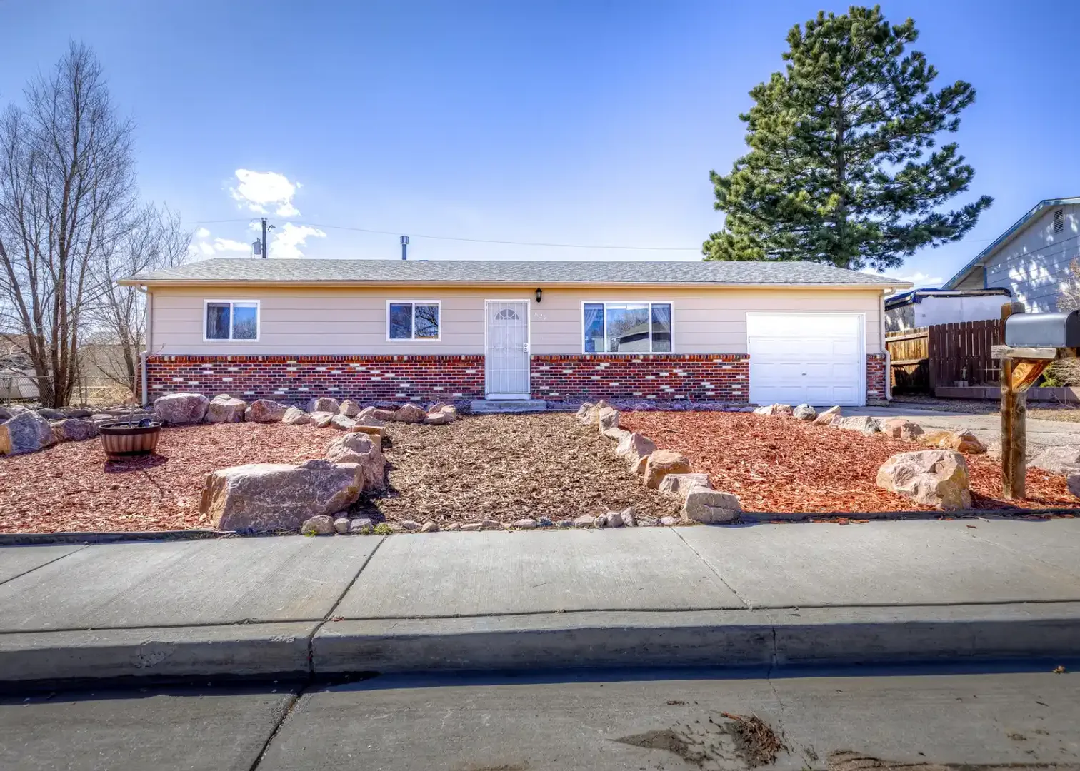 Colorado Springs House: 623 Catalina Drive