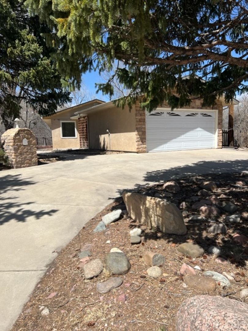 Colorado Springs House: 1212 Morning Star Drive