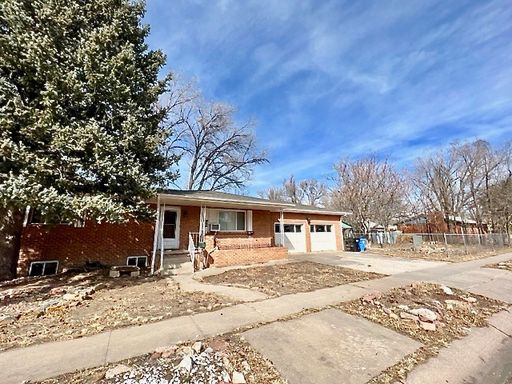 1 BED/1 BATH BASEMENT UNIT UTILITIES INCLUDED – photo 1