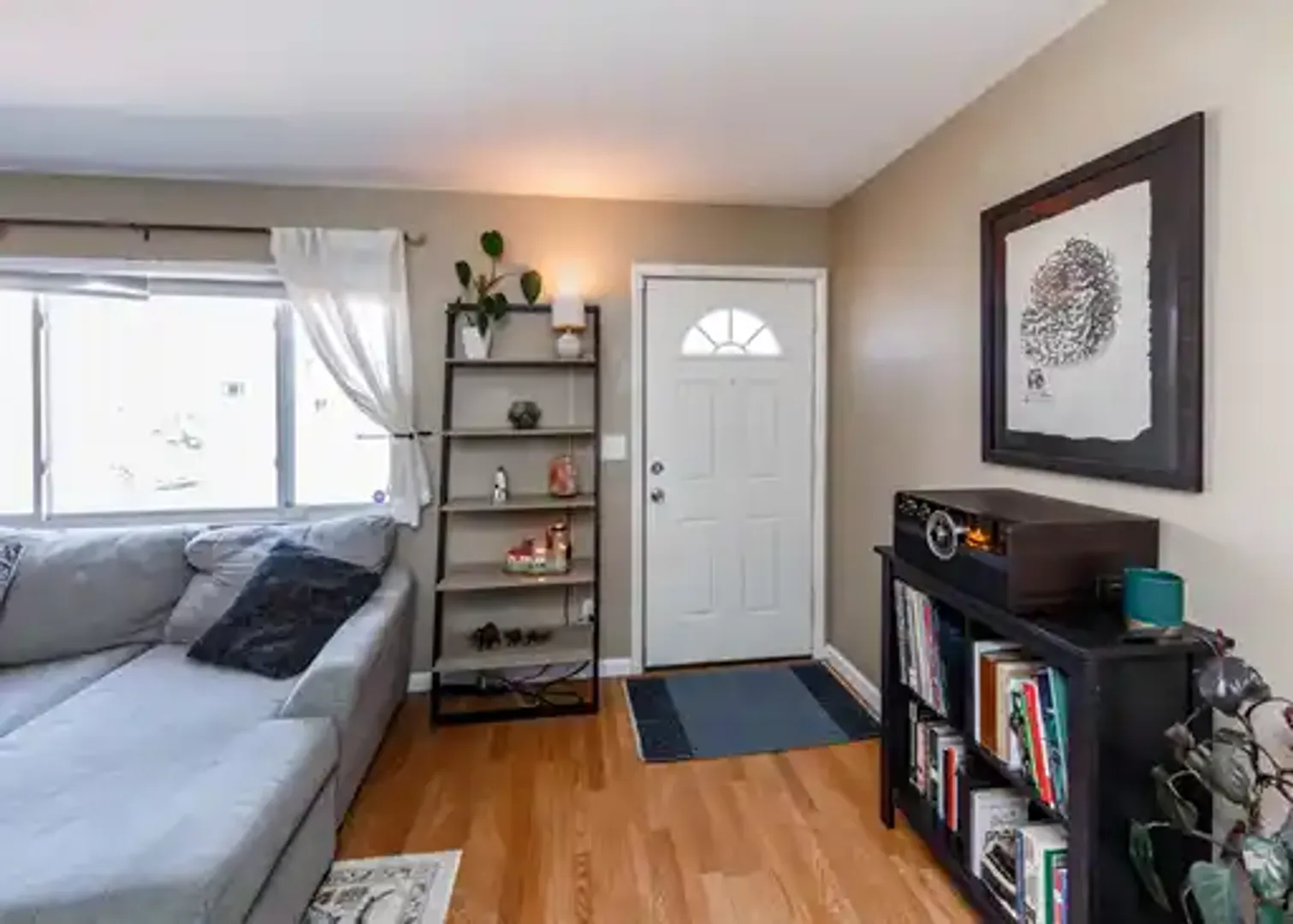 Catalina Dr 3 of 12
