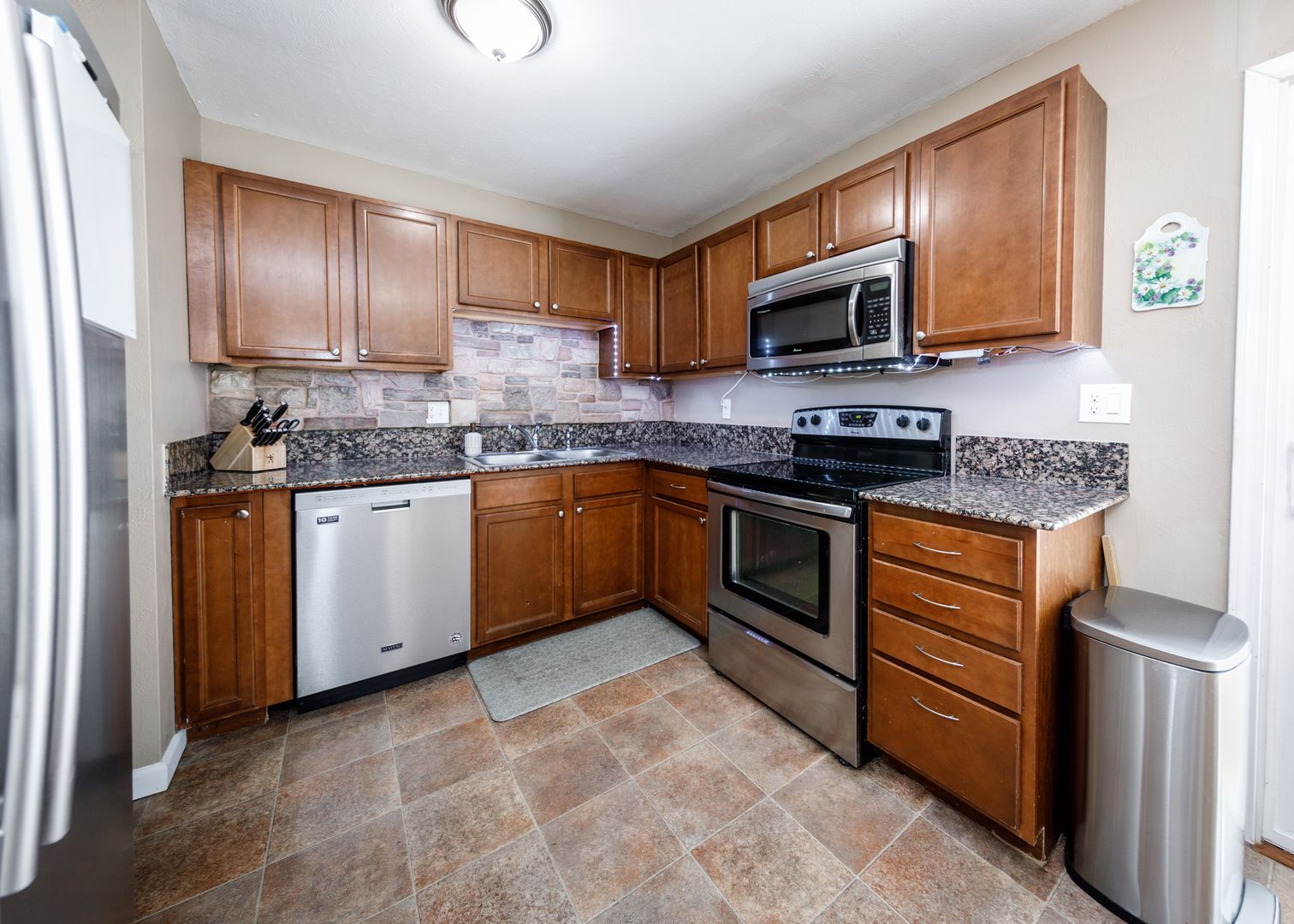 Catalina Dr 6 of 12
